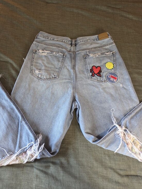 American Eagle Outfitters Denim - Keith Haring American Eagle Collaboration Jeans Size 16